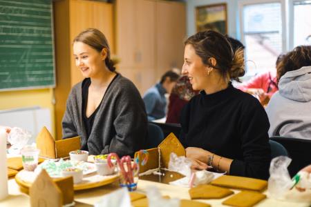 delavnica-carobne-medene-hiske (9)